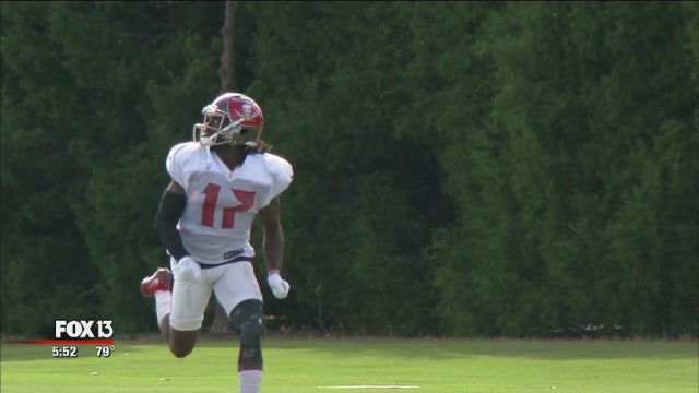 Pair of Bucs rookie receivers do more than catch the ball