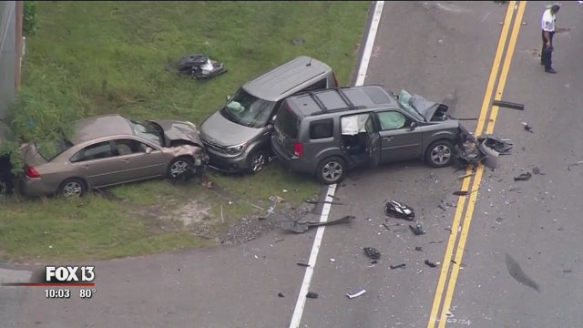 Pasco firefighter, wife and baby seriously injured in crash