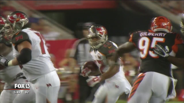 Bucs kick off free agency by keeping Doug Martin