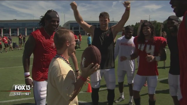 Bucs train with Special Olympic athletes at One Buc