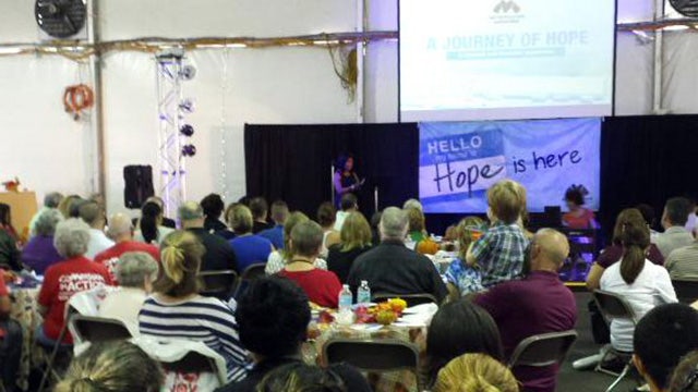 Metropolitan Ministries kicks off holiday campaign