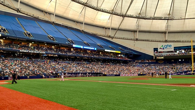 Yankees and Rays delayed by power outage in 9th inning