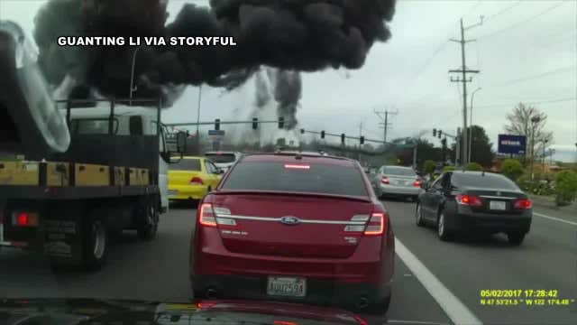Dashcam shows plane crashing in Washington