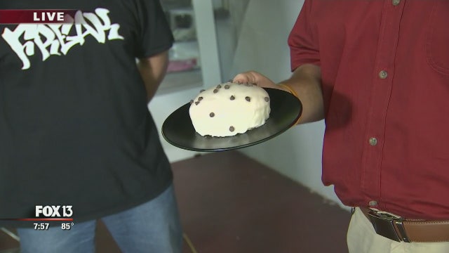 Donut Freak of St. Pete makes baked donuts