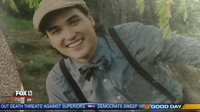 Family finds therapy in bow tie creations after son's suicide