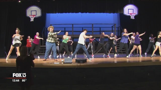 Seminole High students get 'Footloose' in musical