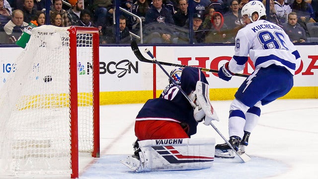 Kucherov has 5 points as Lightning beat Blue Jackets 5-1