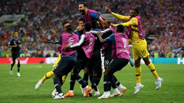 France wins 2nd World Cup title, beats Croatia 4-2