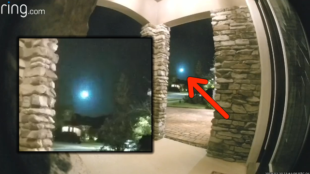 Falling meteor lights up Florida sky