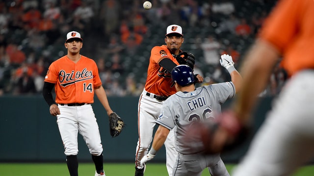 Bundy takes 2-hitter into 8th, lifts Orioles past Rays 3-0