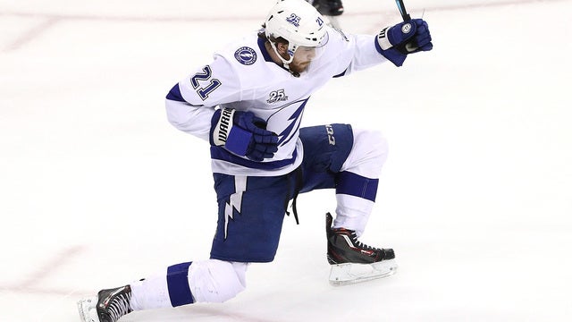 Lightning beat Caps to cut East final deficit to 2-1