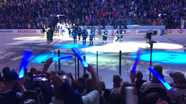 Johnson scores twice, Lightning beat Red Wings 5-2
