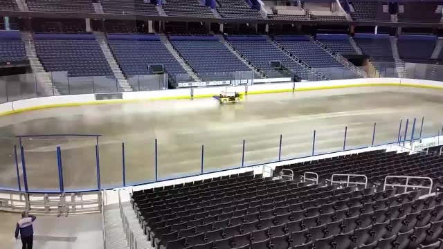 Crews putting down ice at Amalie Arena