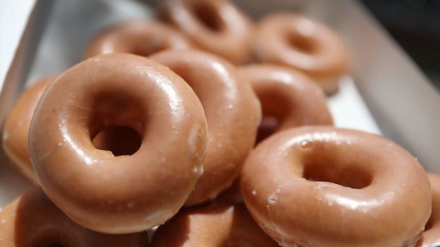 'Day of the Dozens': Krispy Kreme brings back the $1 dozen!
