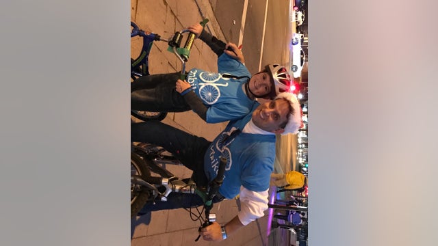Tampa officers help little rider to the finish