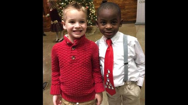 Photo of 2 little boys goes viral