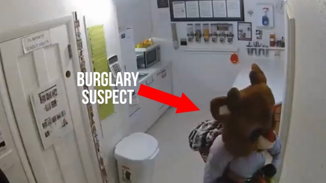Colorado authorities search for 'Rudolph the Red Nosed Burglar'