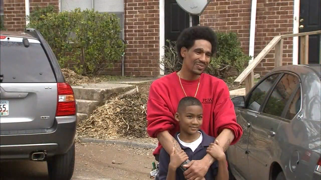 Outpouring of support for once homeless father and son