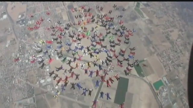 Professional skydivers break world record