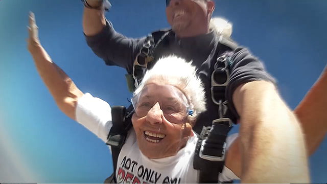 90-year-old grandma skydives to honor Airborne husband