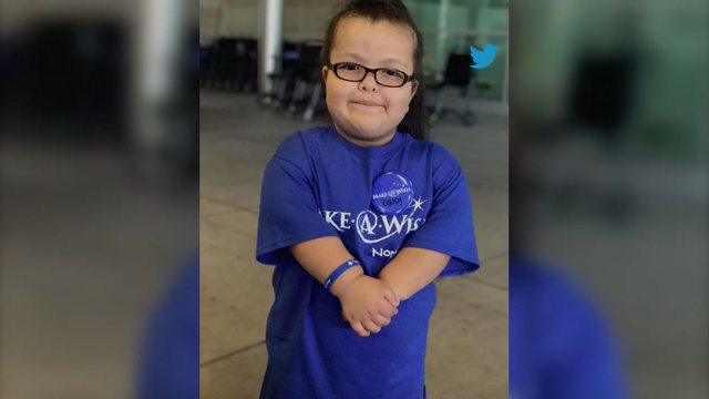 7-year-old girl gets very own tour from Disney princess