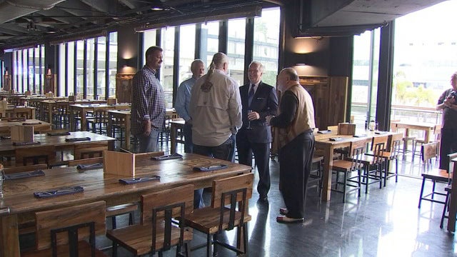 Attention crab lovers, Harpoon Harry's has finally opened