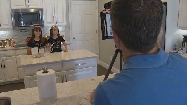 Girls' Youtube baking show gets attention of UCF football