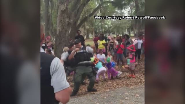 Manatee deputies get down with neighborhood kids