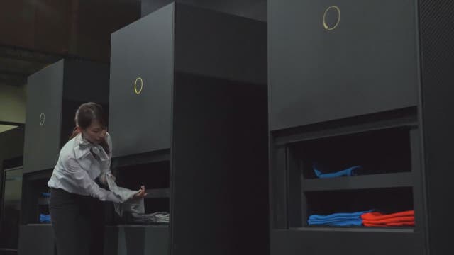 The future is here: Companies unveil laundry-folding robots