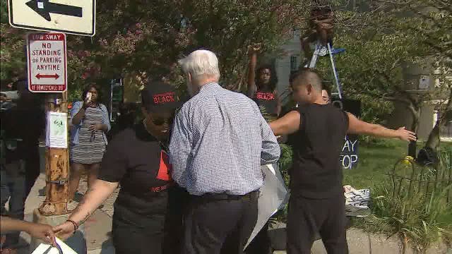 Black Lives Matter protesters block DC streets