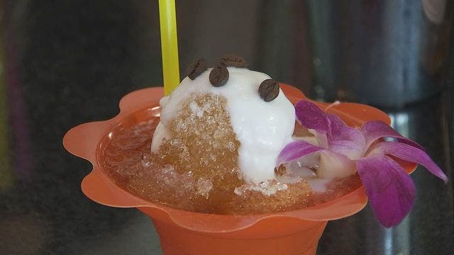 Boozy snow cones, ice cream-filled doughnuts at Datz Dough