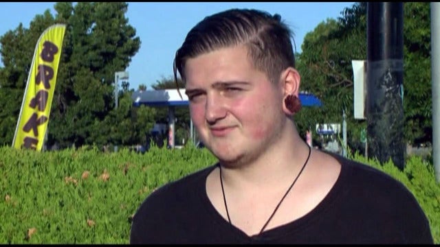 Veteran thanks teen for returning lost wallet