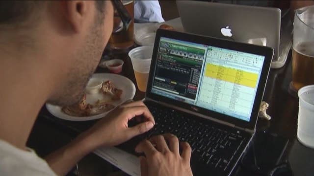 Fantasy football leagues: Who's counting?