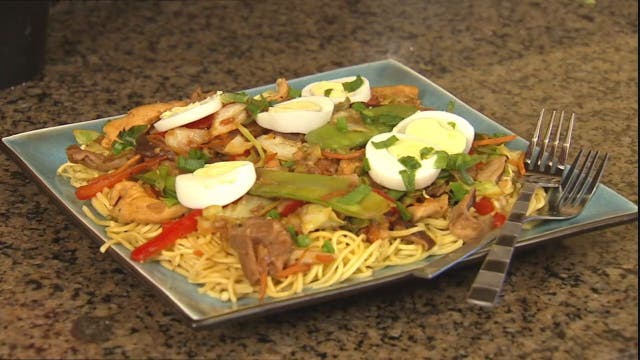 Good Day Gourmet: Vanessa's Mom's Filipino Pancit
