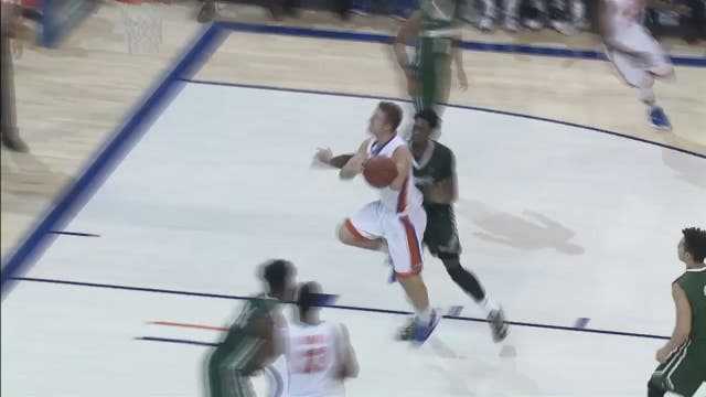 One-handed Florida player scores first collegiate points