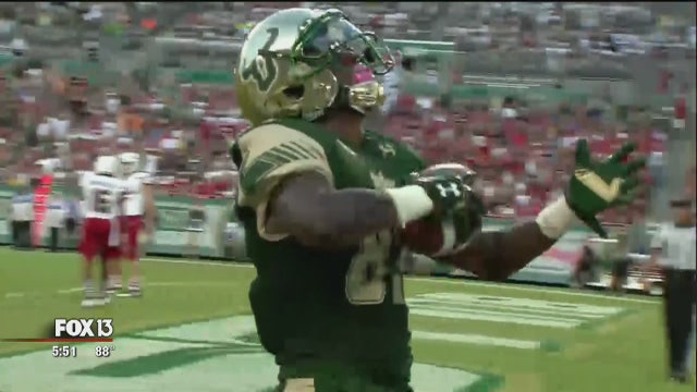 USF offense coasting through opponents