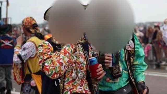 Photographer snaps photo of pirate accused of exposing woman's breast at Gasparilla
