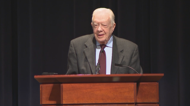 Former President Jimmy Carter suffers broken hip