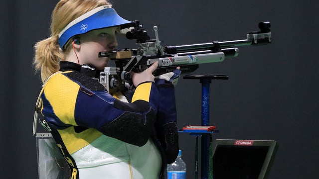 American teen wins first gold of Rio Games