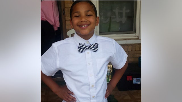 Boy sells lemonade to help pay for his adoption