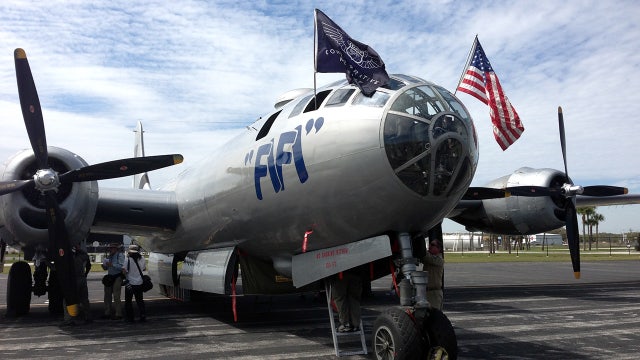 Historic B-29 lands in Sarasota