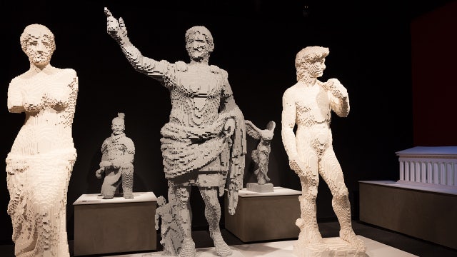 'Art of the Brick' prepares to open in Tampa