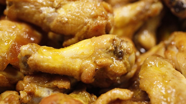 Chicken wings deals on Chicken Wings Day