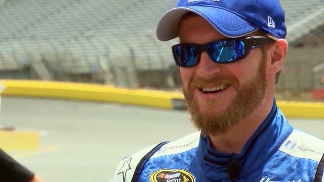 Earnhardt pulled over for speeding to NASCAR race