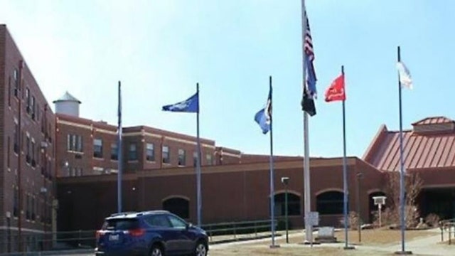 4 quit after Oklahoma veteran with maggots in wound dies