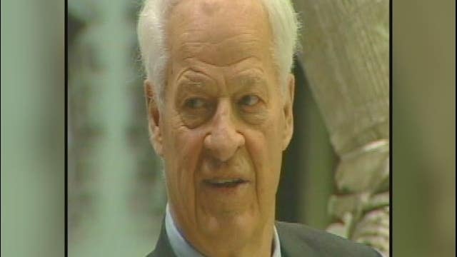 Red Wings legend Gordie Howe dies