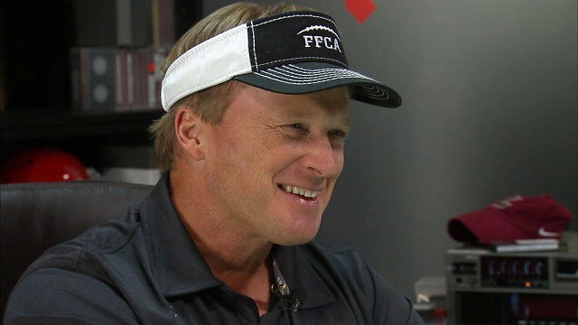 Inside Gruden's QB Camp: Coaching, learning, grinning