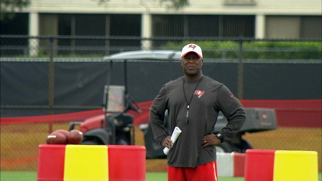 Bay Area shocked as Bucs fire Lovie Smith