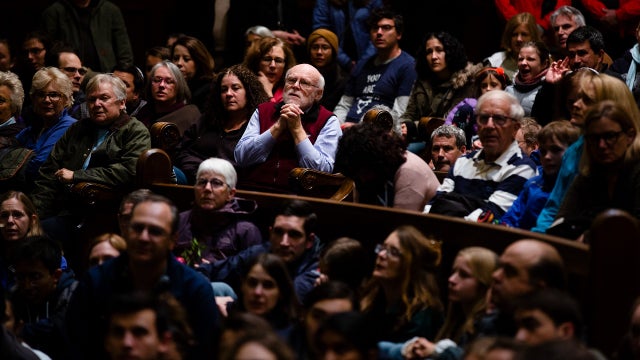 Married couple, brothers among 11 synagogue victims