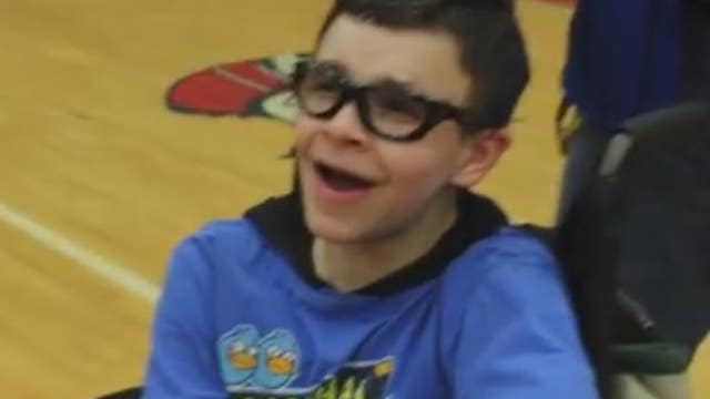 Teen's promposal is a viral sensation